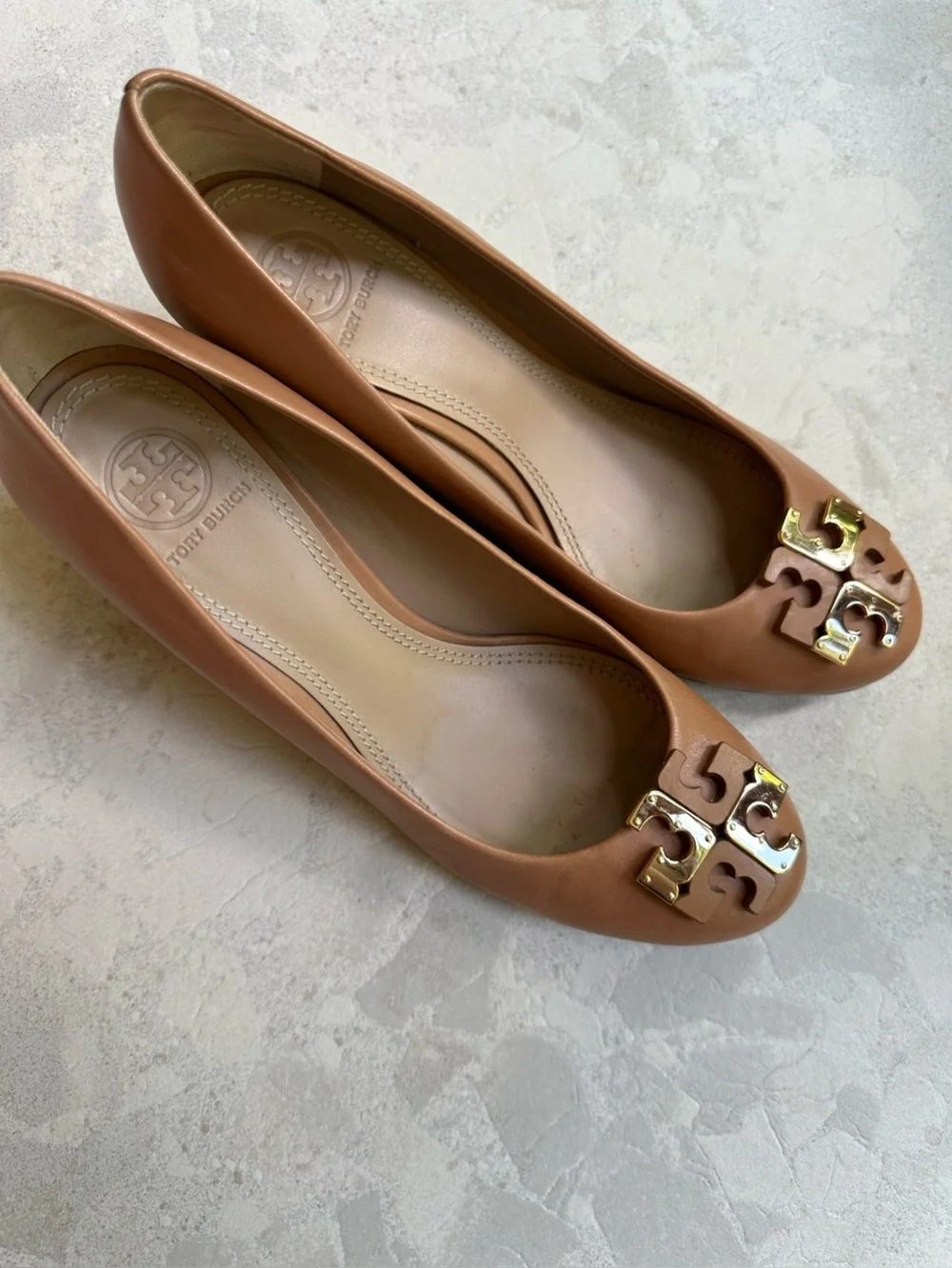 Tory Burch Brown Leather Lowell Wedge Pumps | Size 8